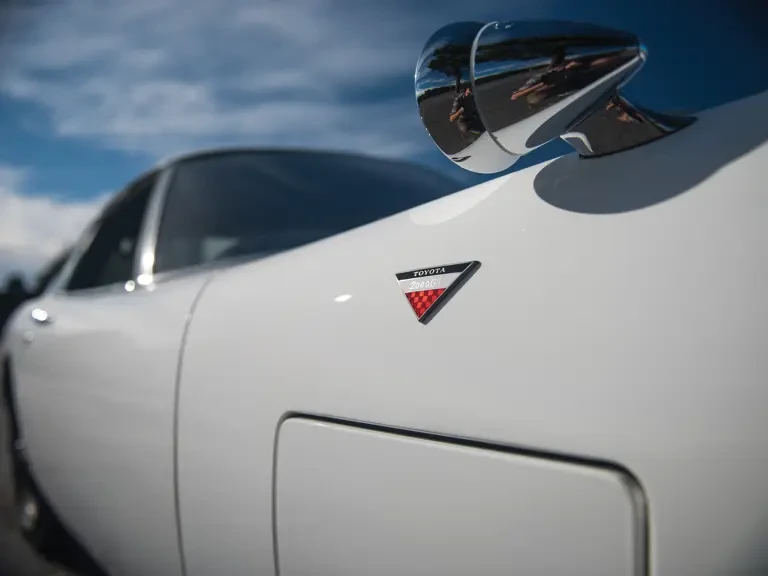 1967 Toyota 2000GT - Image 13 of 31