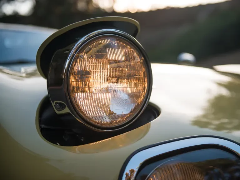 1967 Toyota 2000GT - Image 15 of 30