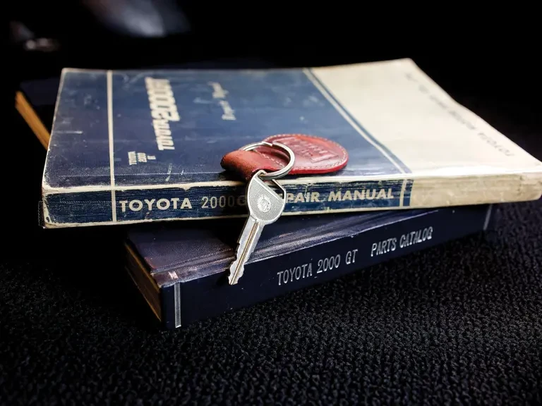 1967 Toyota 2000GT - Image 21 of 25