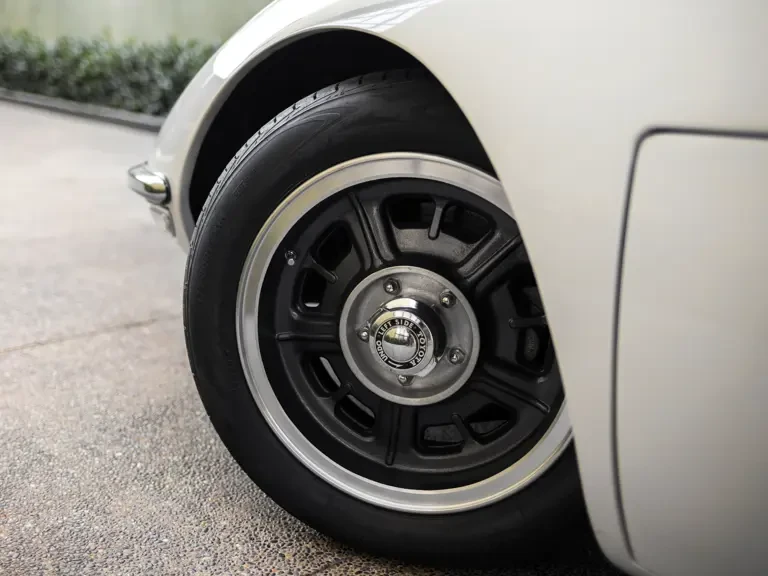 1967 Toyota 2000GT - Image 8 of 30