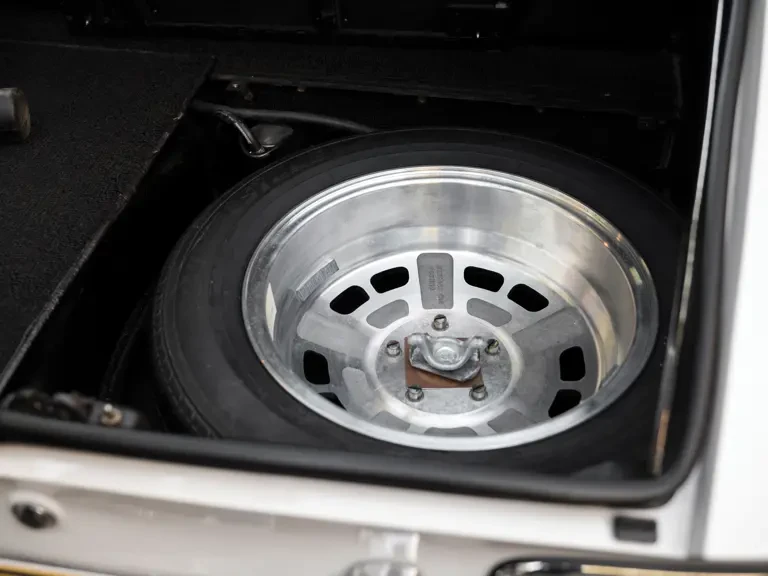 1967 Toyota 2000GT - Image 25 of 30