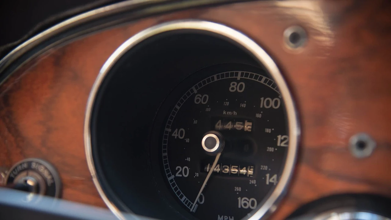 1967 Toyota 2000GT - Image 5 of 31