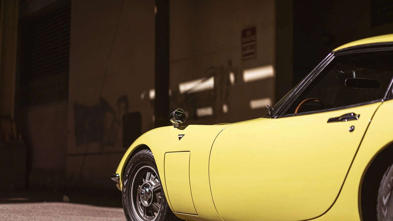 1967 Toyota 2000GT - Image 26 of 31