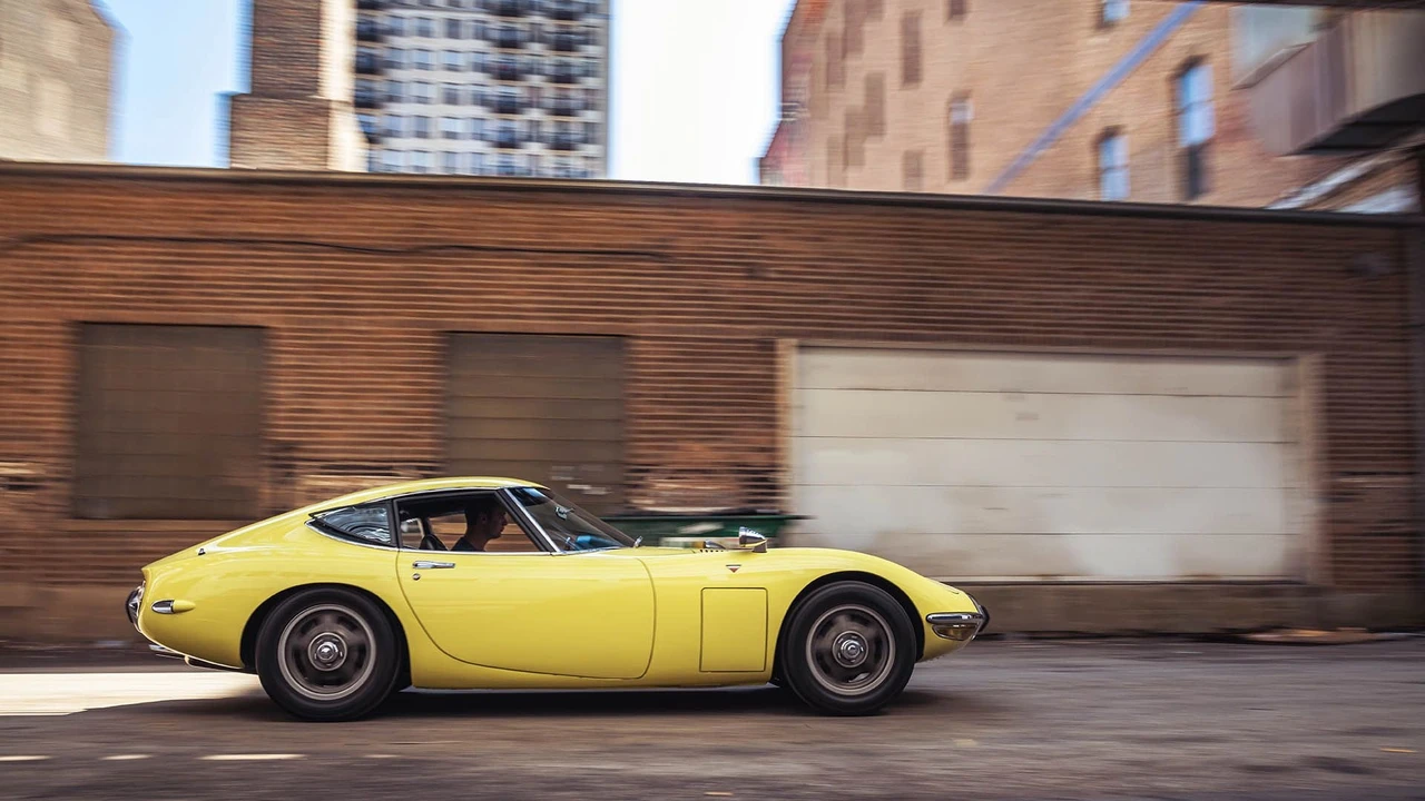 1967 Toyota 2000GT - Image 2 of 31
