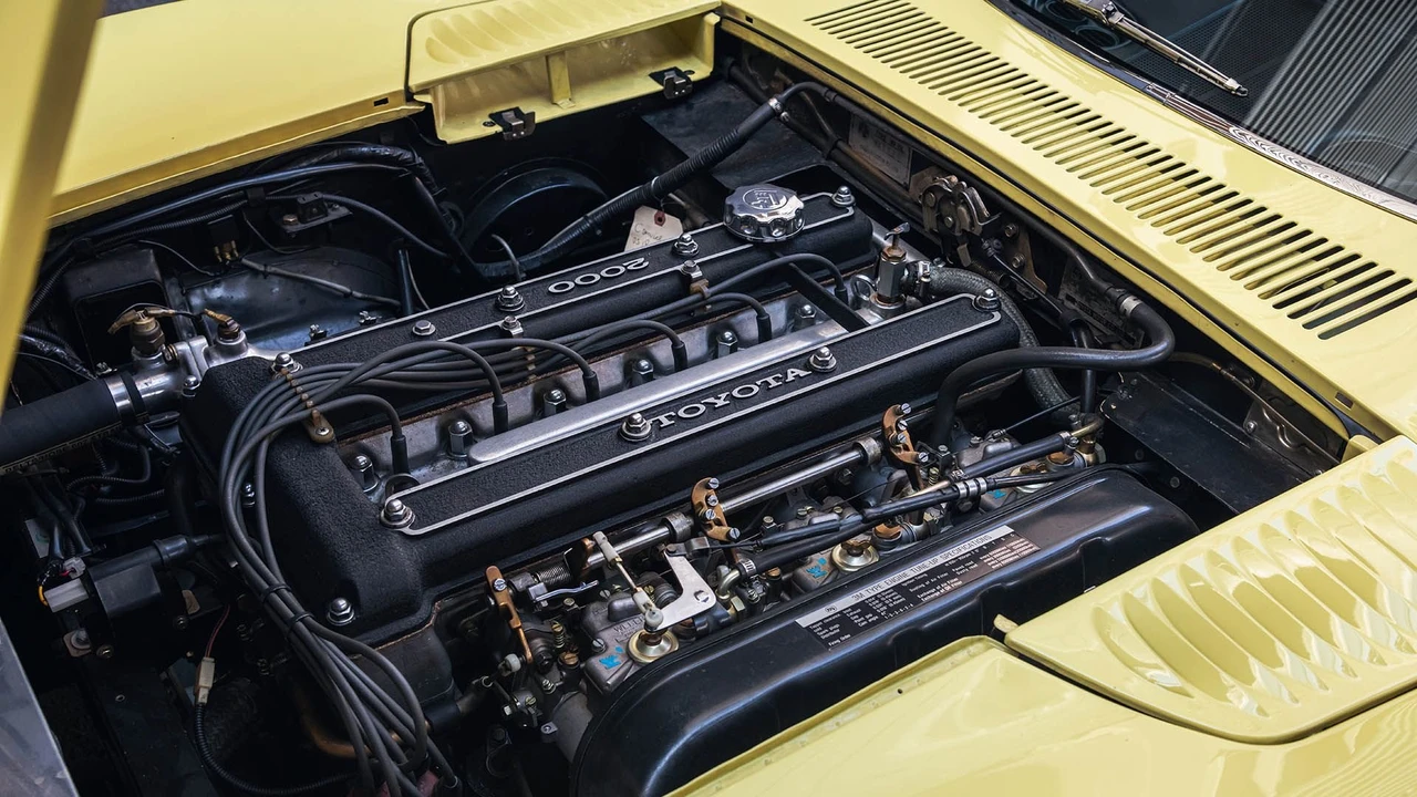 1967 Toyota 2000GT - Image 10 of 31