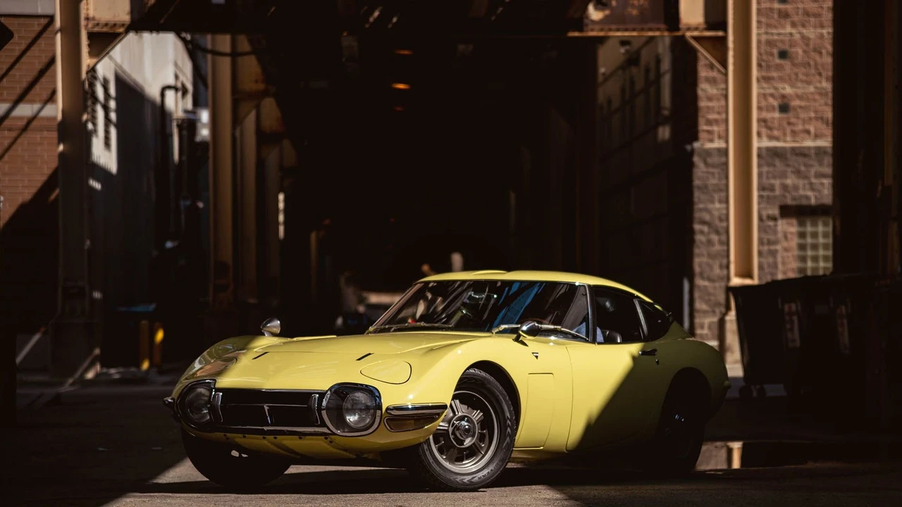 1967 Toyota 2000GT - Image 15 of 31