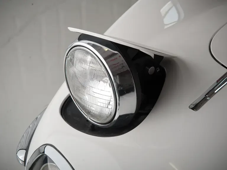 1967 Toyota 2000GT - Image 19 of 29