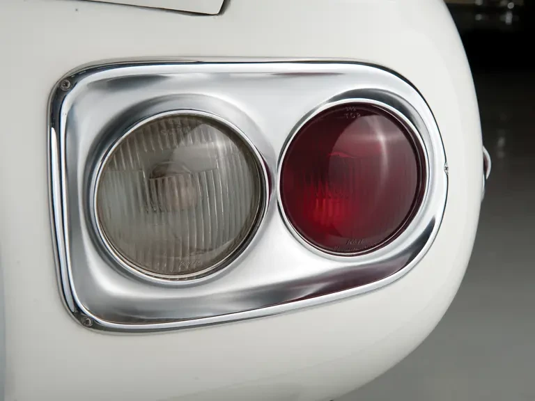 1967 Toyota 2000GT - Image 11 of 29