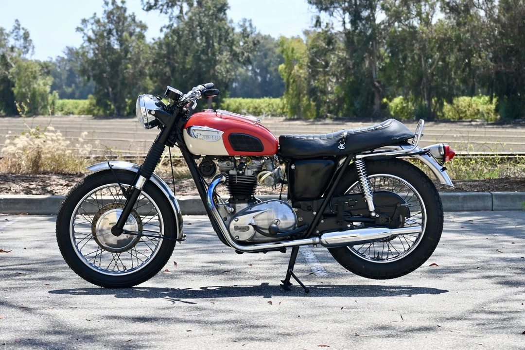 1967 Triumph Bonneville T120 - Image 2 of 31