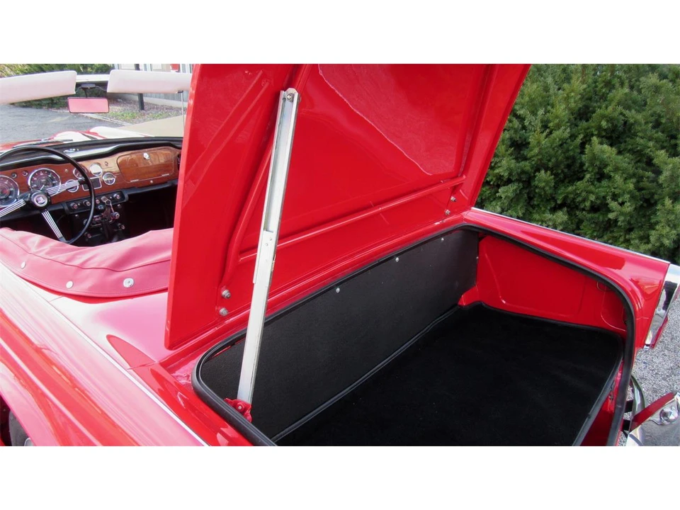 1967 Triumph TR4A - Image 8 of 31