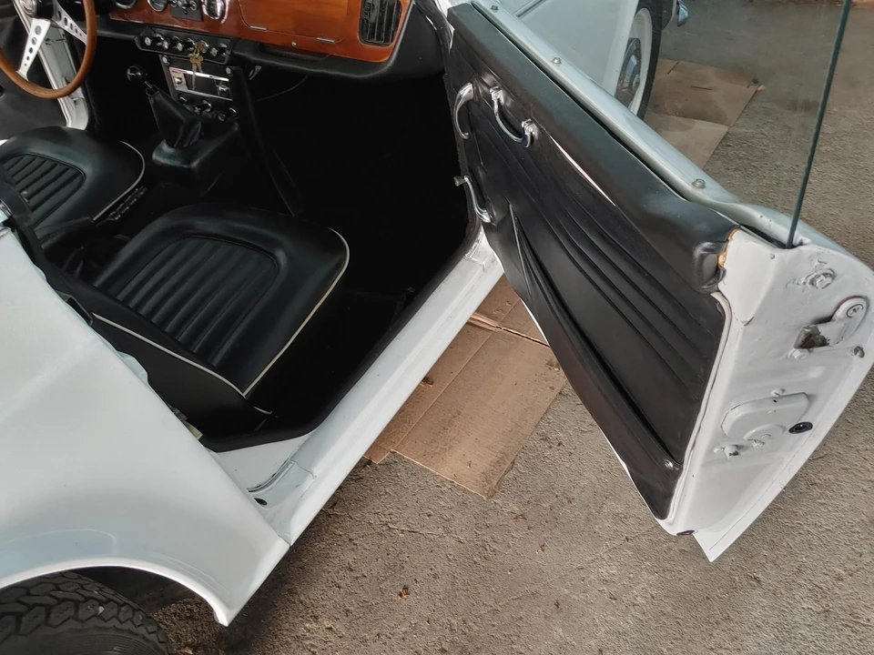 1967 Triumph TR4A - Image 25 of 31