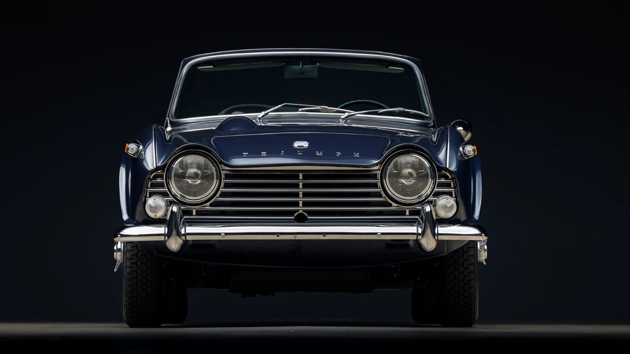 1967 Triumph TR4A - Image 8 of 31
