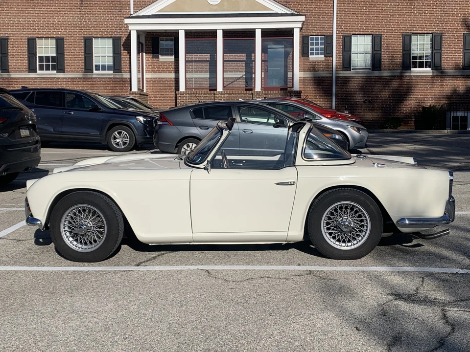 1967 Triumph TR4A - Image 10 of 31