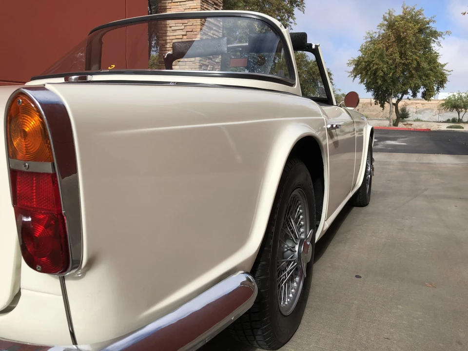 1967 Triumph TR4A - Image 28 of 31