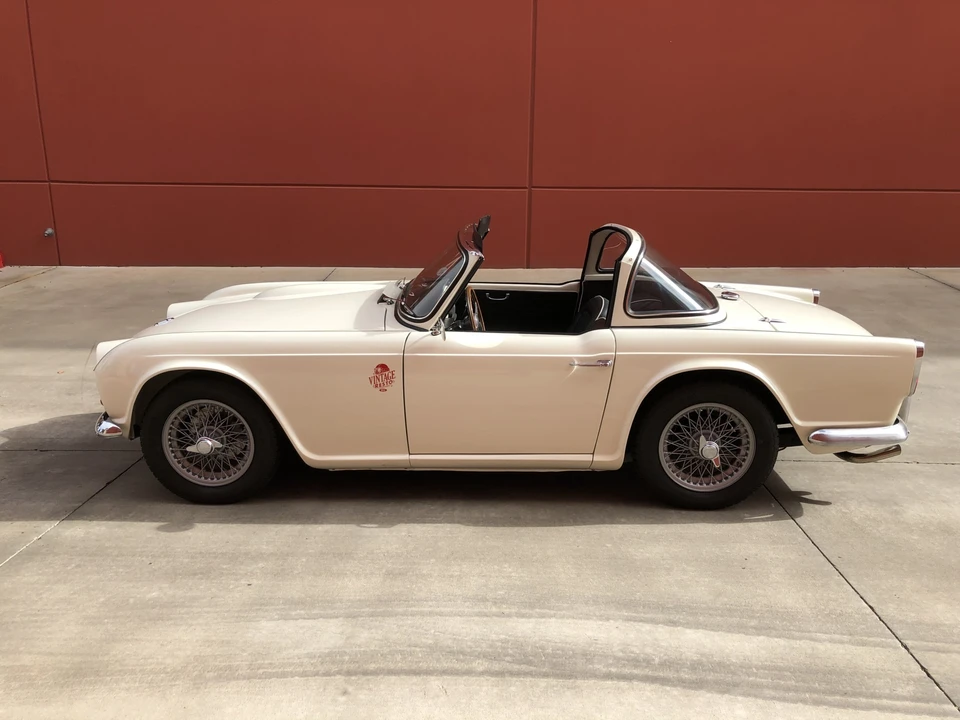 1967 Triumph TR4A - Image 9 of 31
