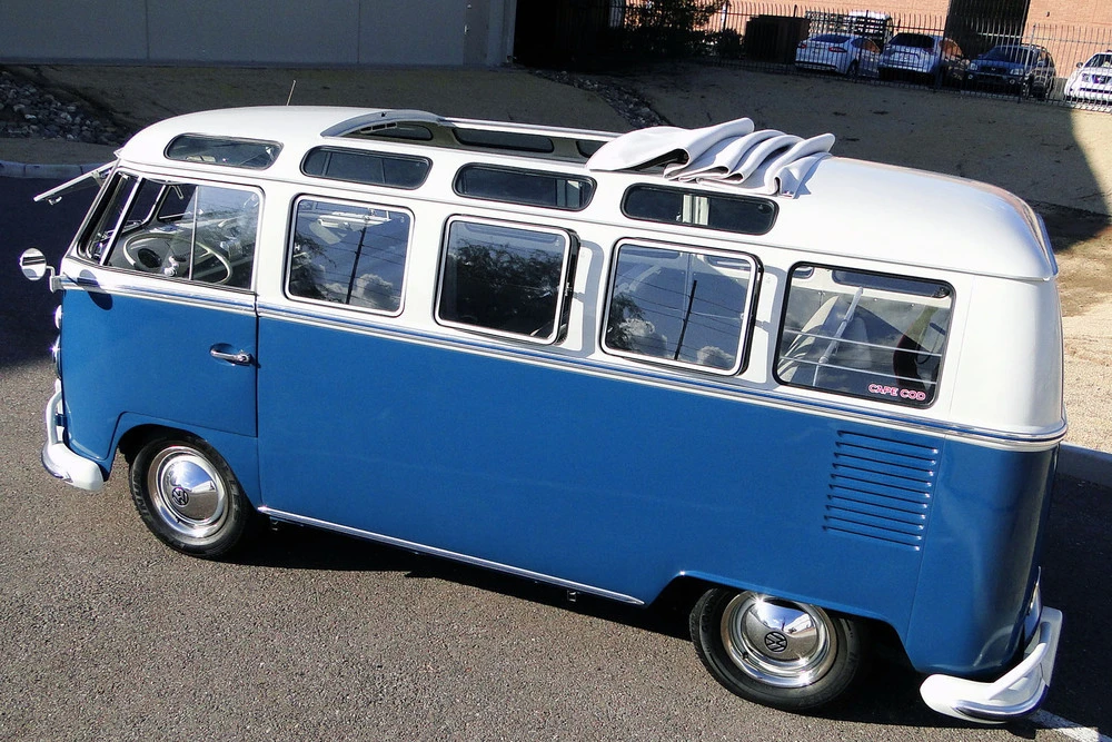 1967 Volkswagen Split-Window Bus - Image 2 of 5