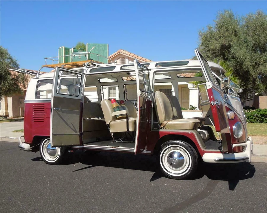 1967 Volkswagen Split-Window Bus - Image 4 of 4