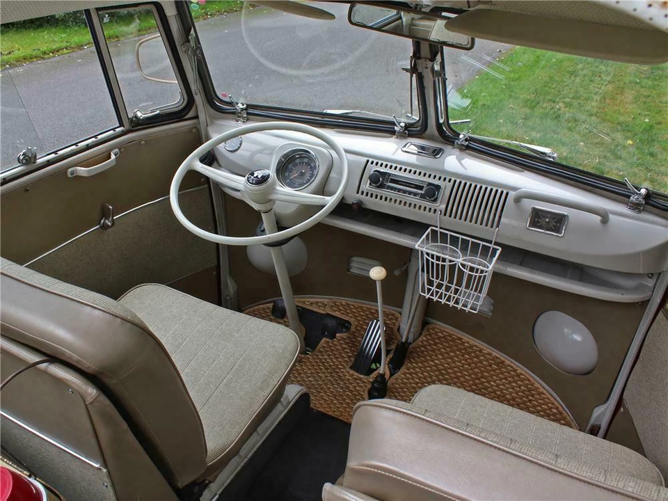 1967 Volkswagen Split-Window Bus - Image 4 of 5