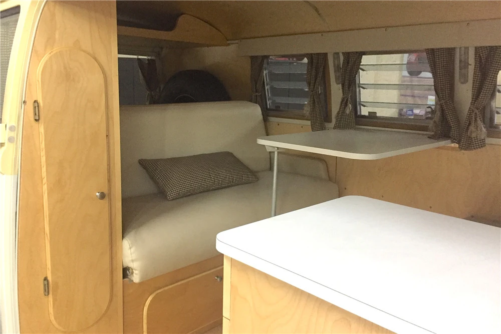 1967 Volkswagen Split-Window Camper - Image 5 of 9
