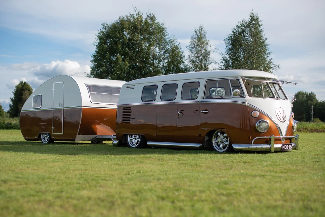1967 Volkswagen Split-Window Camper - Image 2 of 31