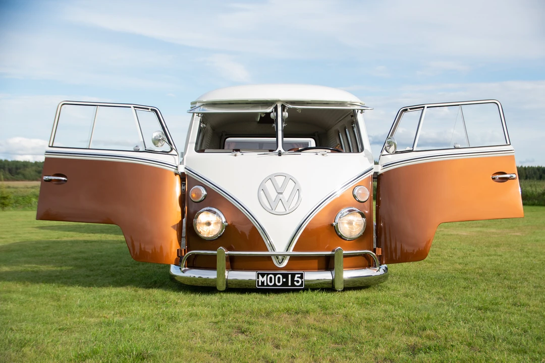 1967 Volkswagen Split-Window Camper - Image 14 of 31