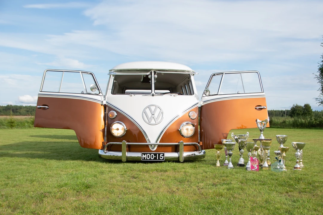 1967 Volkswagen Split-Window Camper - Image 16 of 31