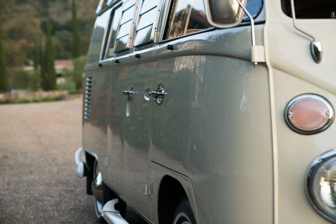 1967 Volkswagen Split-Window Camper - Image 14 of 31