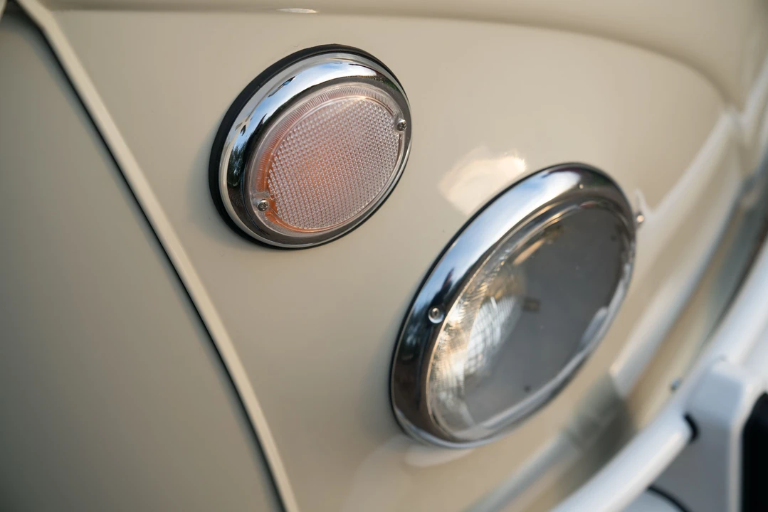 1967 Volkswagen Split-Window Camper - Image 17 of 31