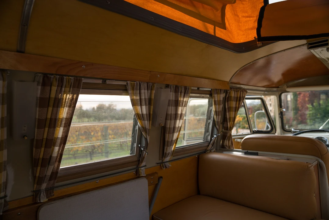 1967 Volkswagen Split-Window Camper - Image 25 of 31
