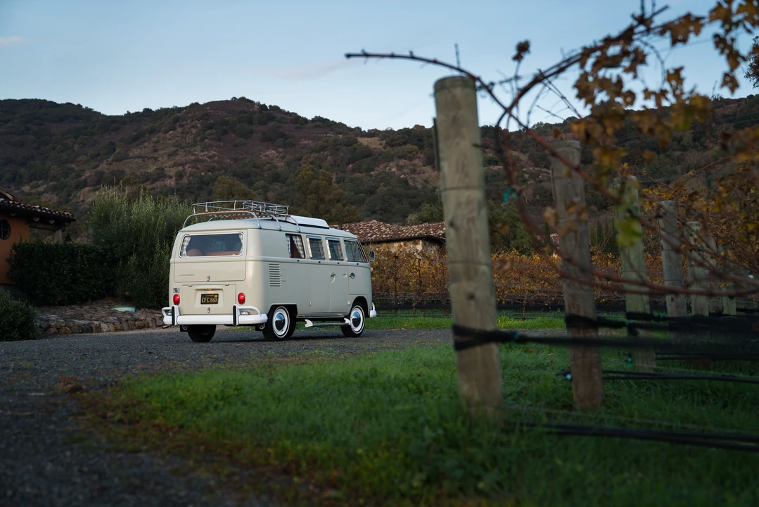 1967 Volkswagen Split-Window Camper - Image 8 of 31