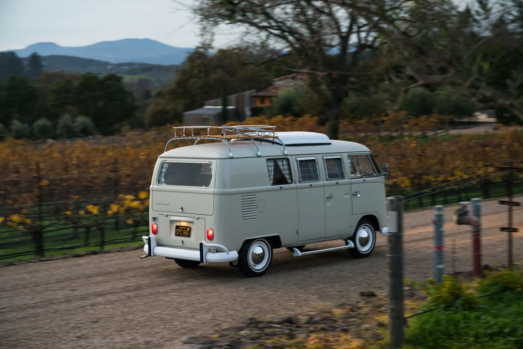 1967 Volkswagen Split-Window Camper - Image 4 of 31