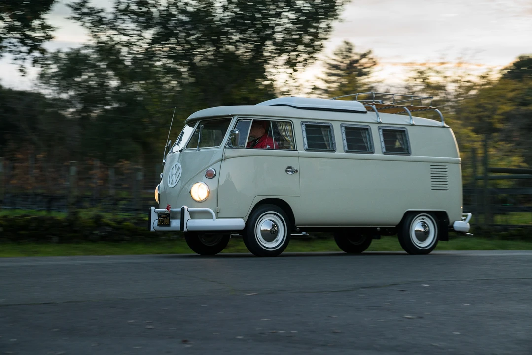 1967 Volkswagen Split-Window Camper - Image 6 of 31