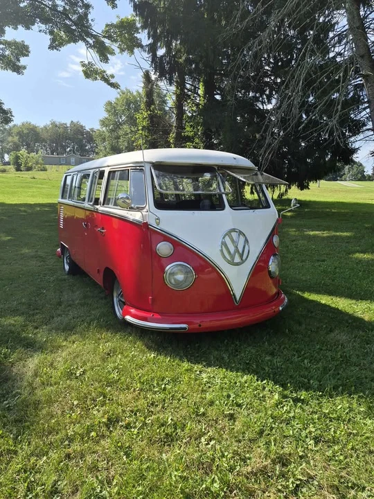 1967 Volkswagen Split-Window Bus - Image 2 of 8