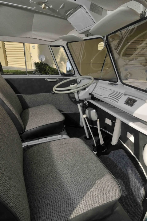 1967 Volkswagen Split-Window Bus - Image 4 of 12