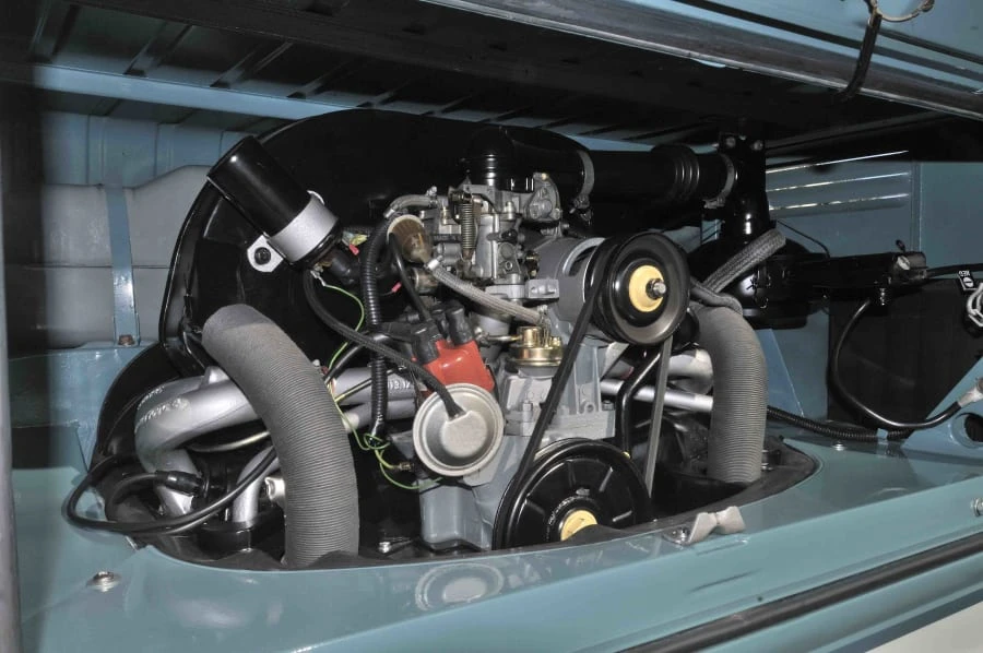 1967 Volkswagen Split-Window Bus - Image 7 of 12