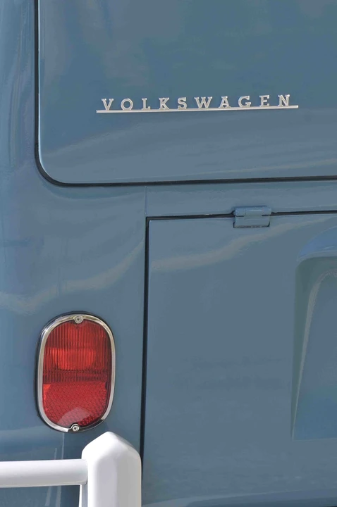 1967 Volkswagen Split-Window Bus - Image 9 of 12