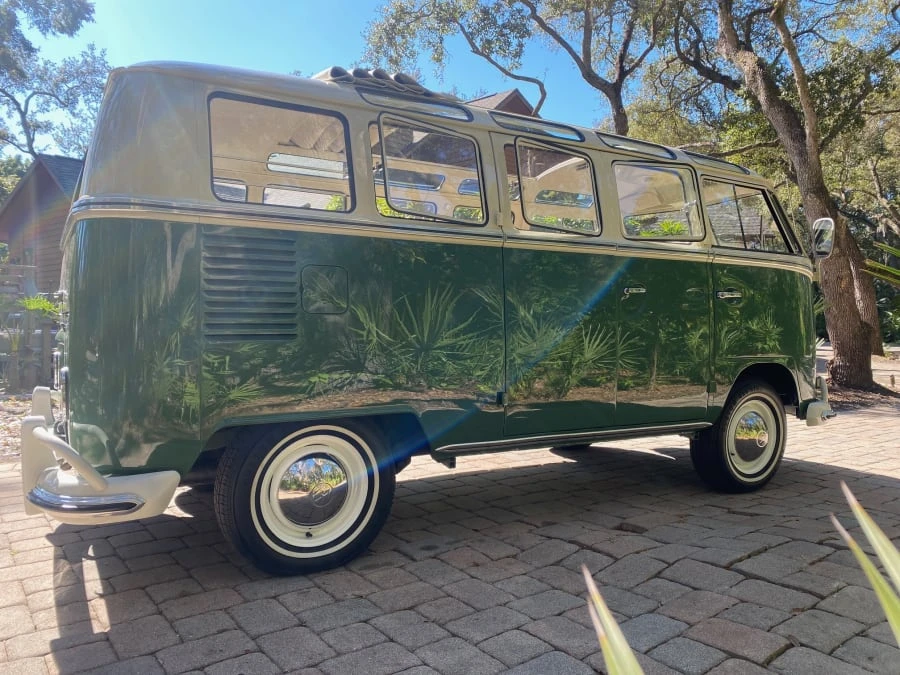1967 Volkswagen Split-Window Bus - Image 9 of 31