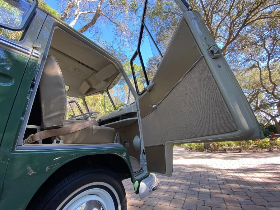 1967 Volkswagen Split-Window Bus - Image 24 of 31