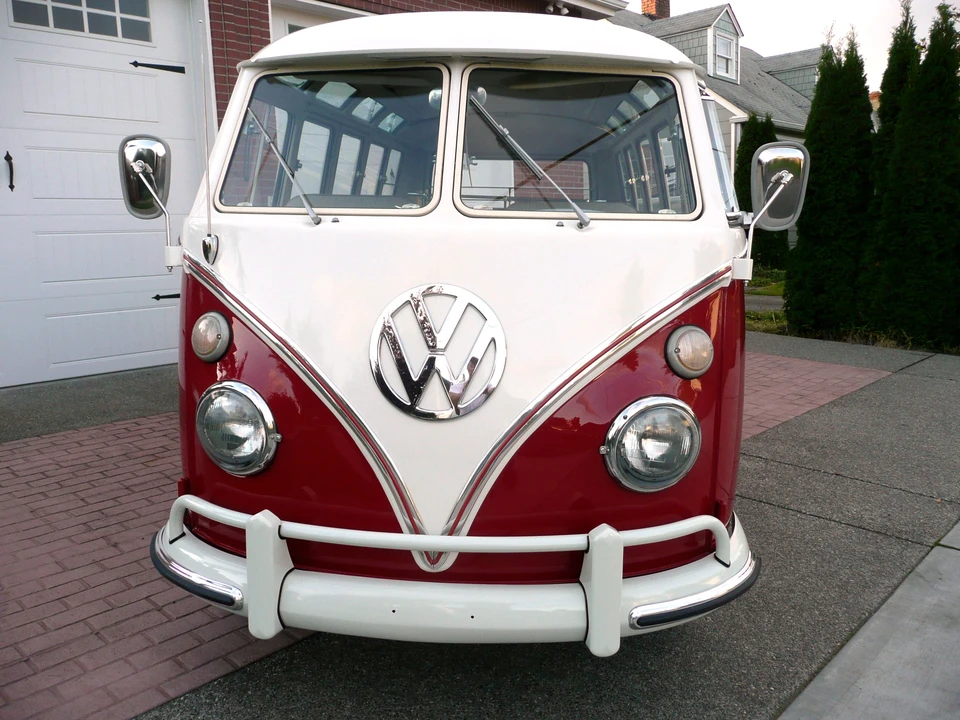 1967 Volkswagen Split-Window Bus - Image 3 of 3