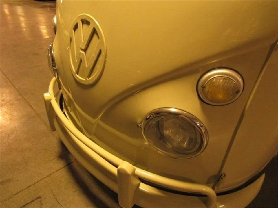 1967 Volkswagen Split-Window Bus - Image 26 of 31