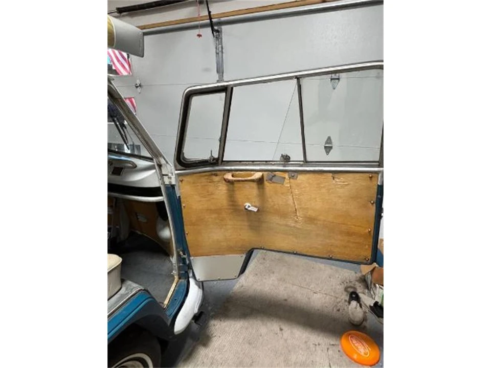 1967 Volkswagen Split-Window Bus - Image 10 of 21