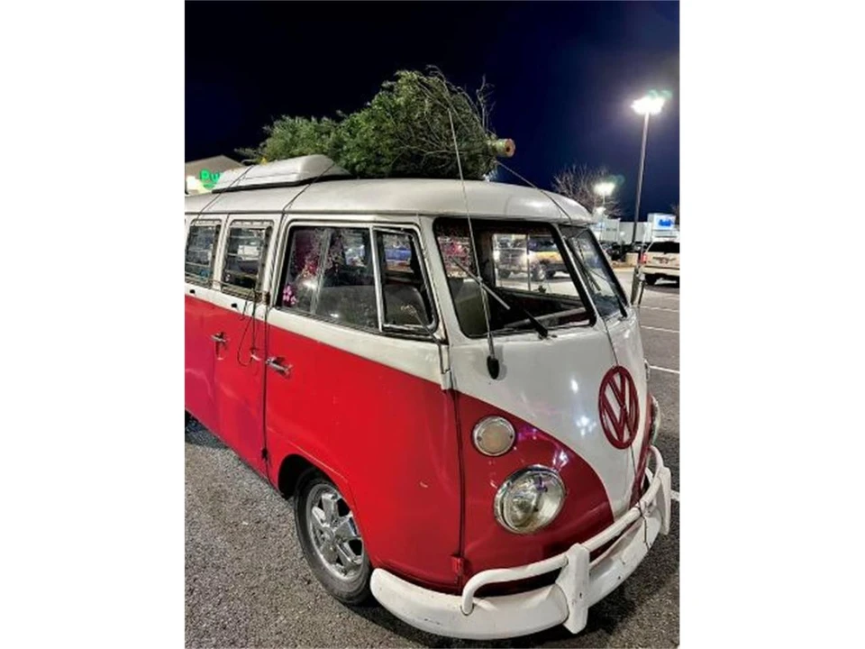 1967 Volkswagen Split-Window Bus - Image 2 of 7