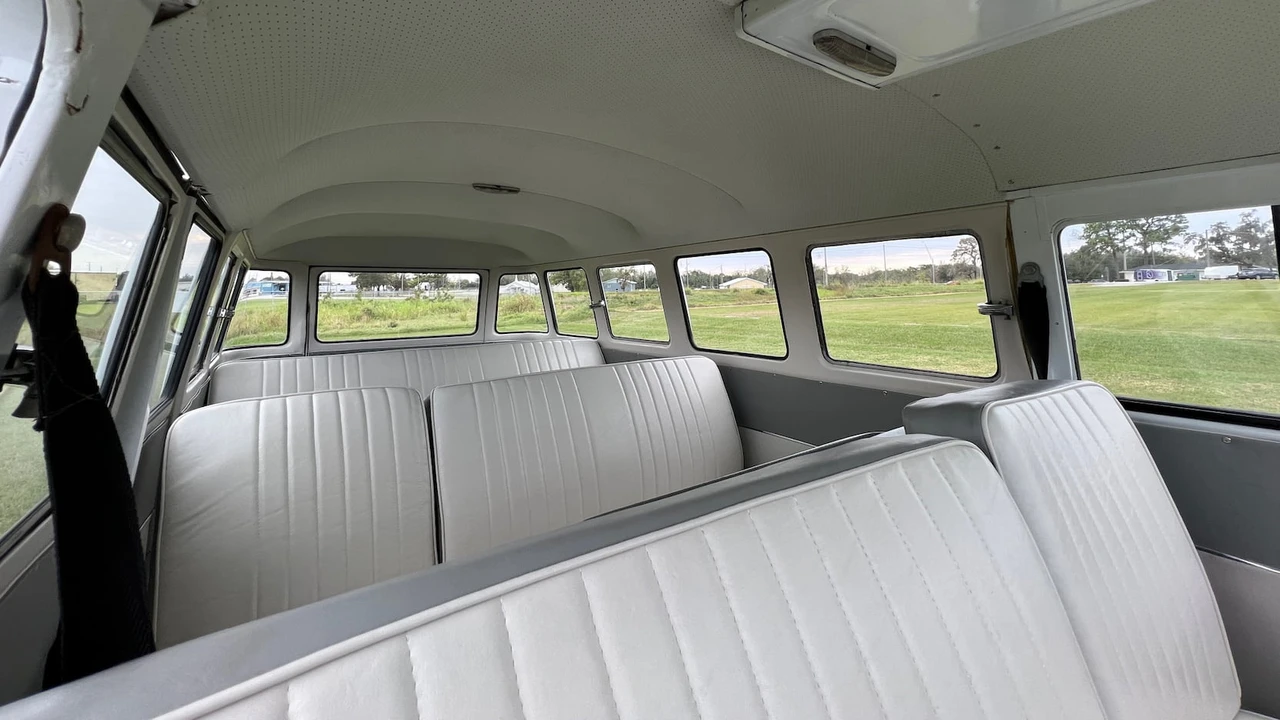 1967 Volkswagen Split-Window Bus - Image 5 of 14