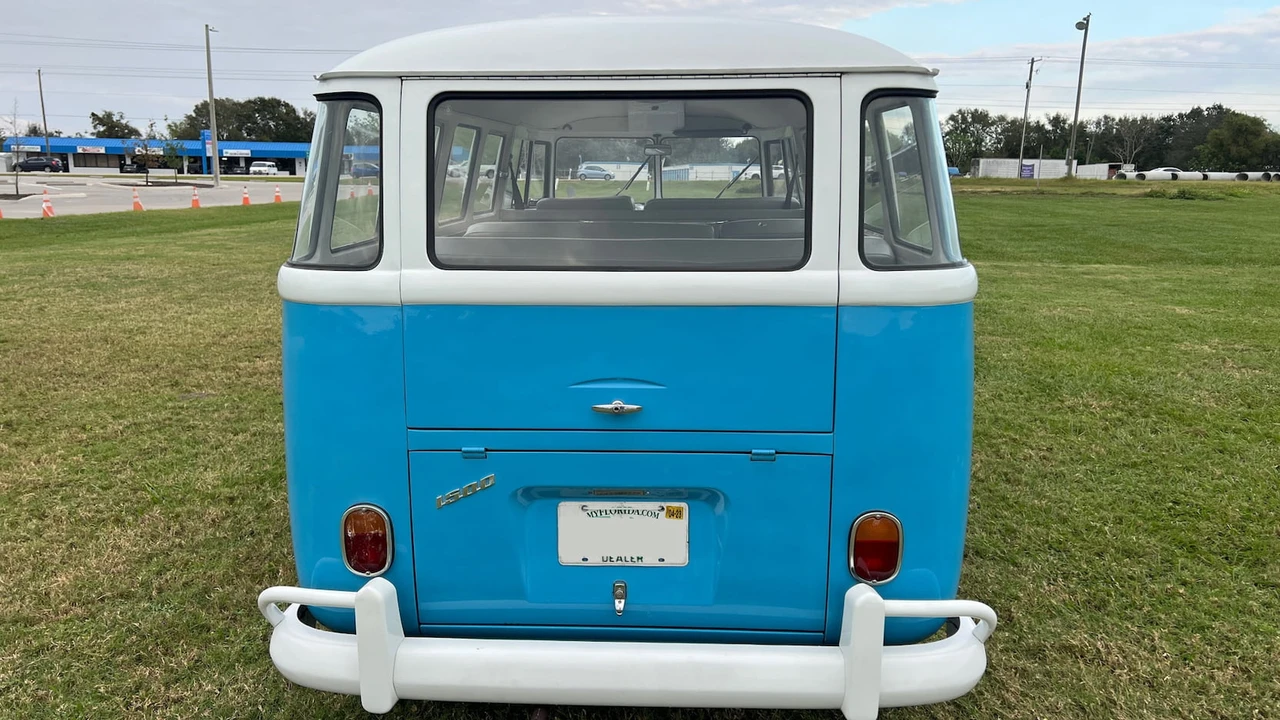 1967 Volkswagen Split-Window Bus - Image 11 of 14