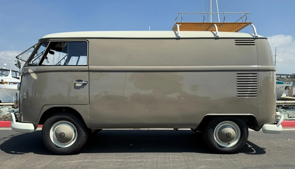1967 Volkswagen Split-Window Bus - Image 3 of 21