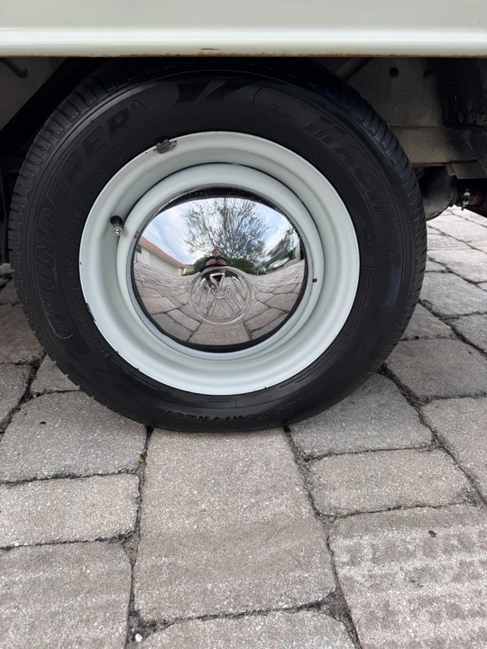 1967 Volkswagen Split-Window Bus - Image 10 of 21