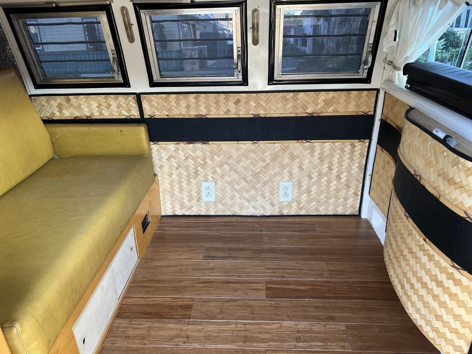 1967 Volkswagen Split-Window Camper - Image 21 of 21