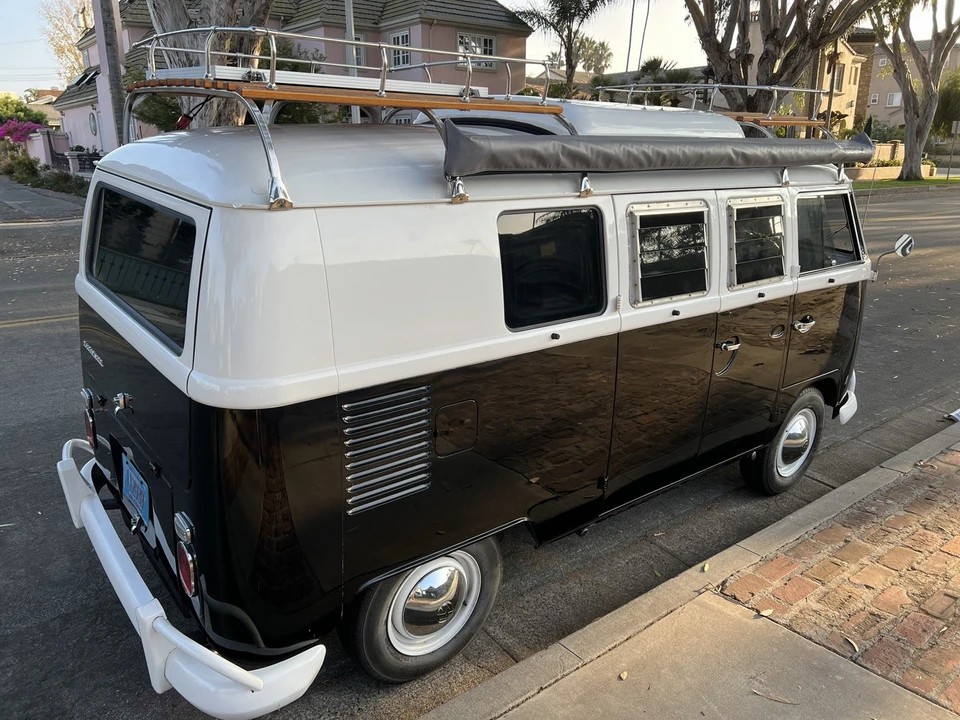 1967 Volkswagen Split-Window Camper - Image 9 of 21