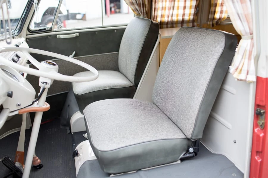 1967 Volkswagen Split-Window Camper - Image 4 of 12