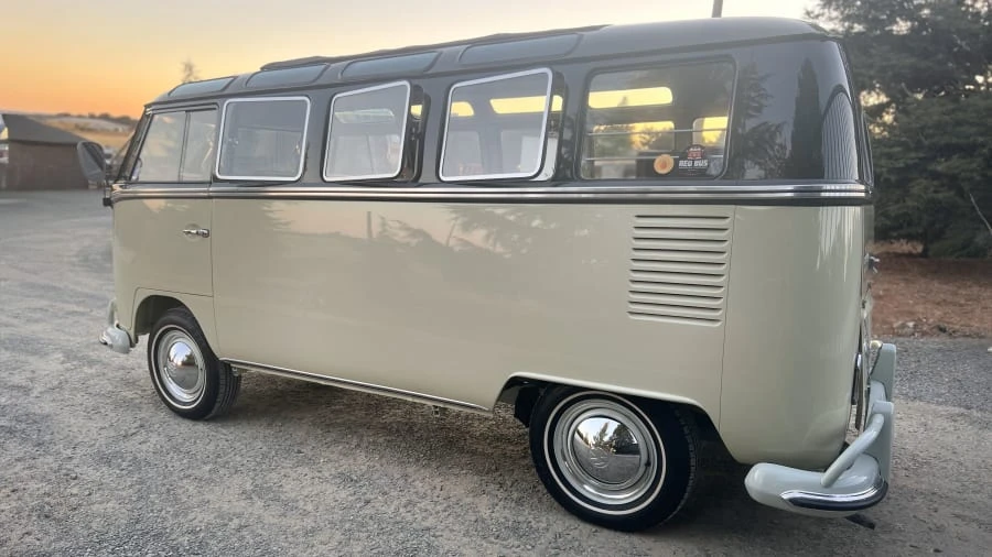 1967 Volkswagen Split-Window Bus - Image 11 of 31
